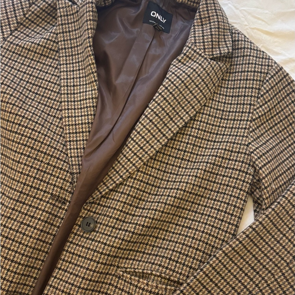 ONLY Women's Tan and Black Checkered Pea Coat